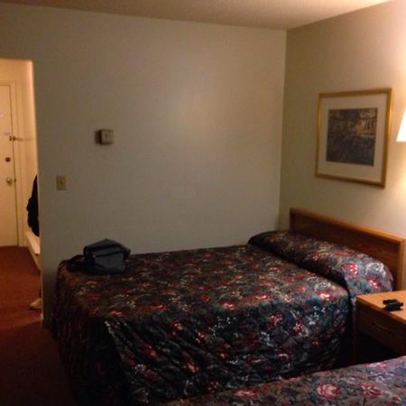 Super 9 Motel Albion Zewnętrze zdjęcie